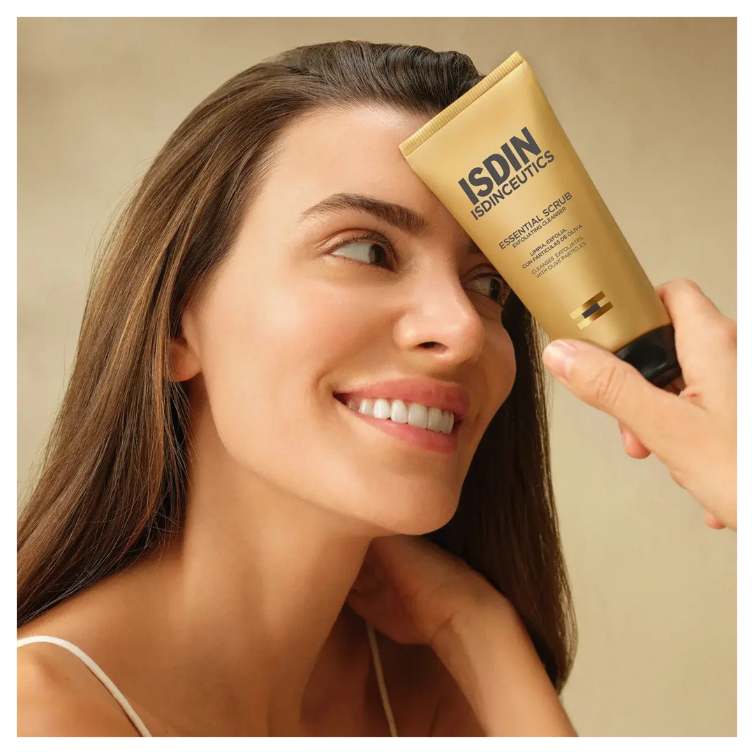 Isdin Essential Scrub