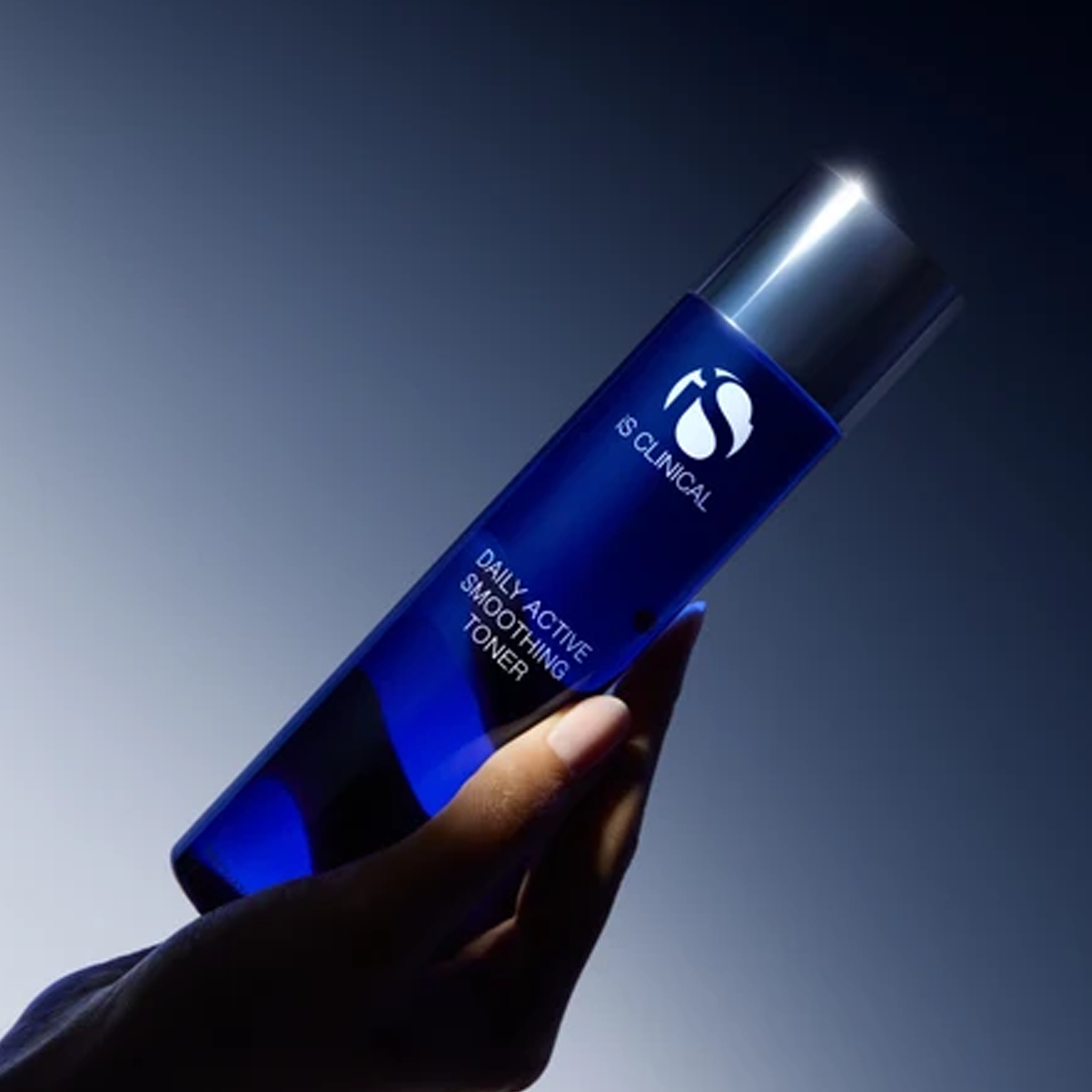 iS Clinical Daily Active Smoothing Toner