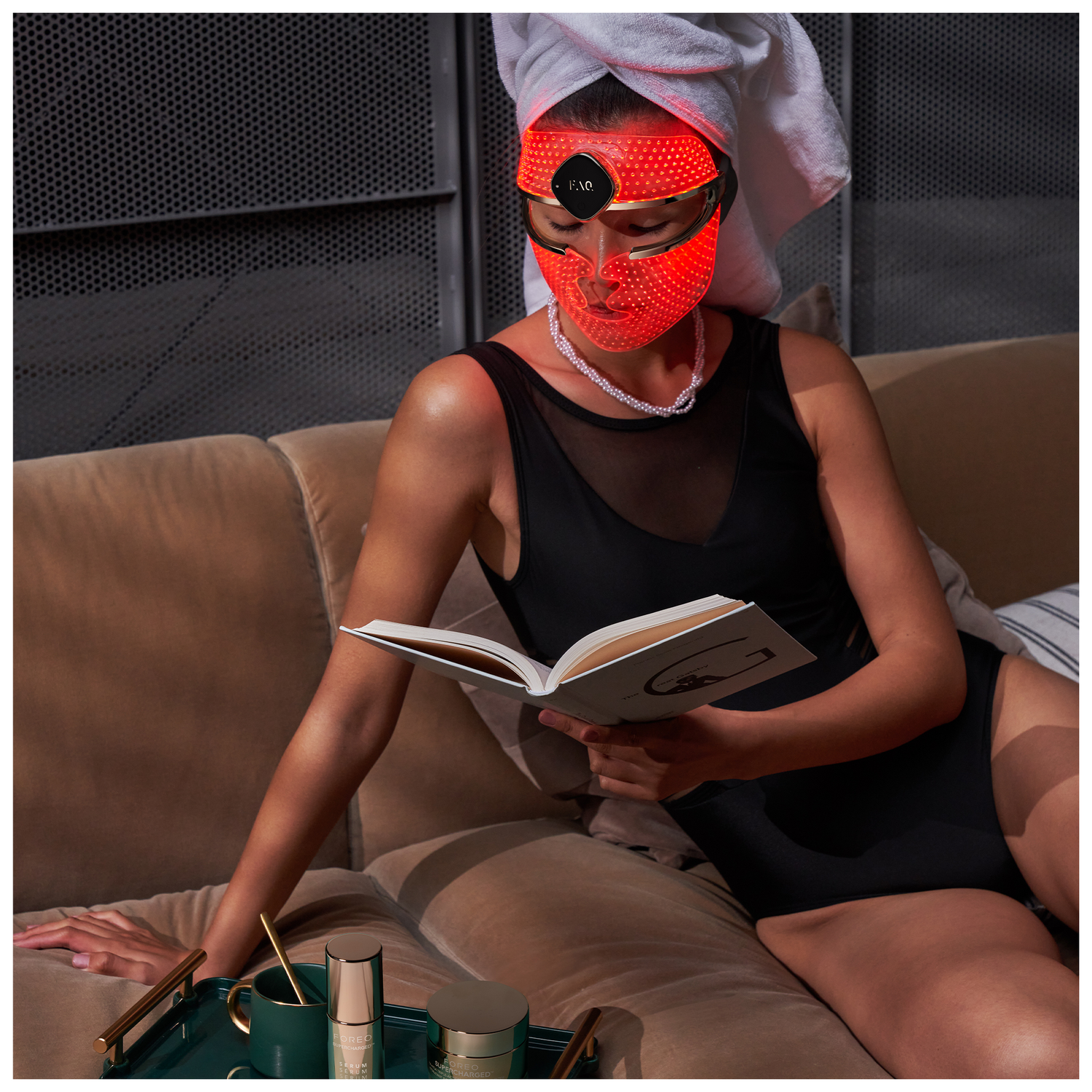 FOREO FAQ 202 Smart Silicone LED Face Mask