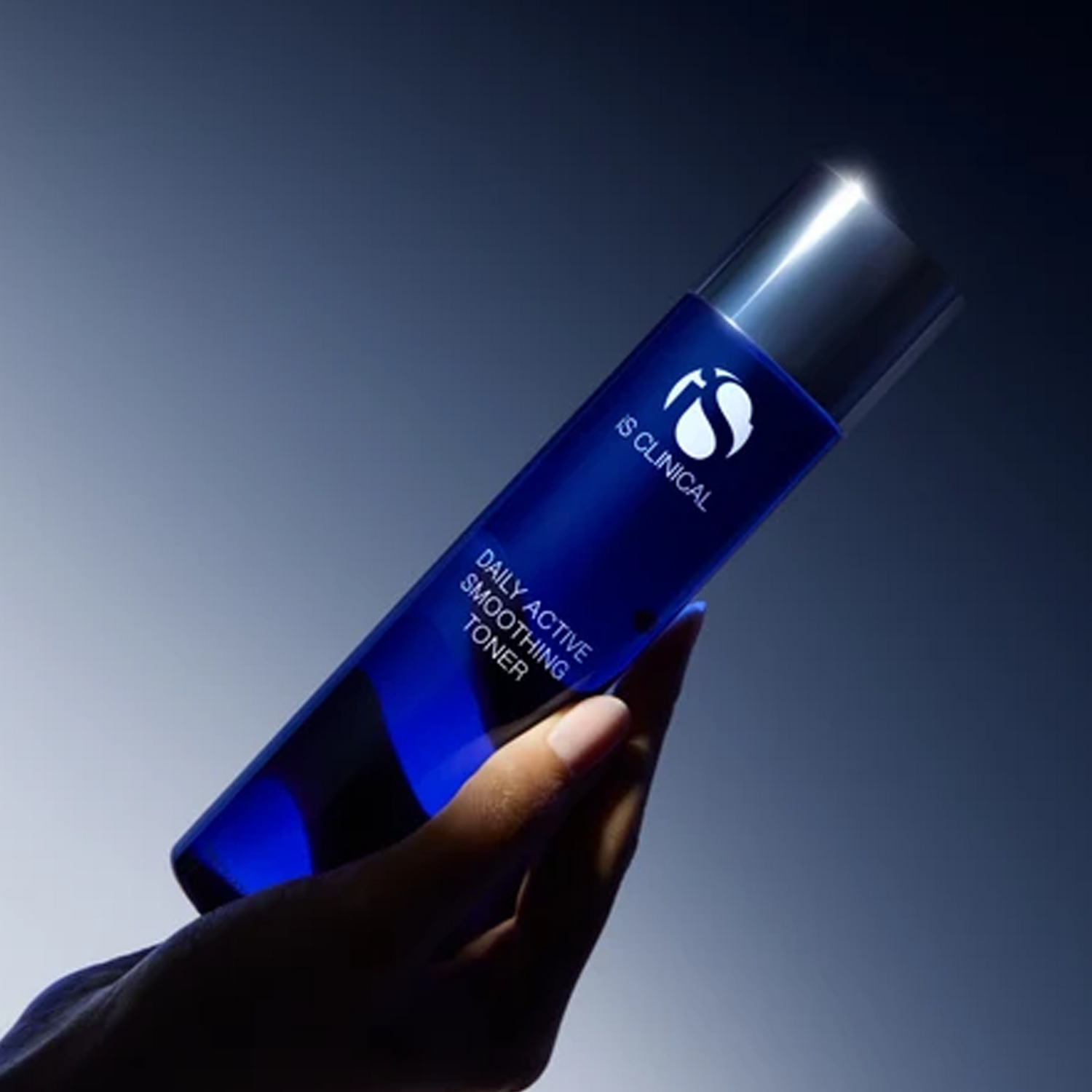 iS Clinical Daily Active Smoothing Toner
